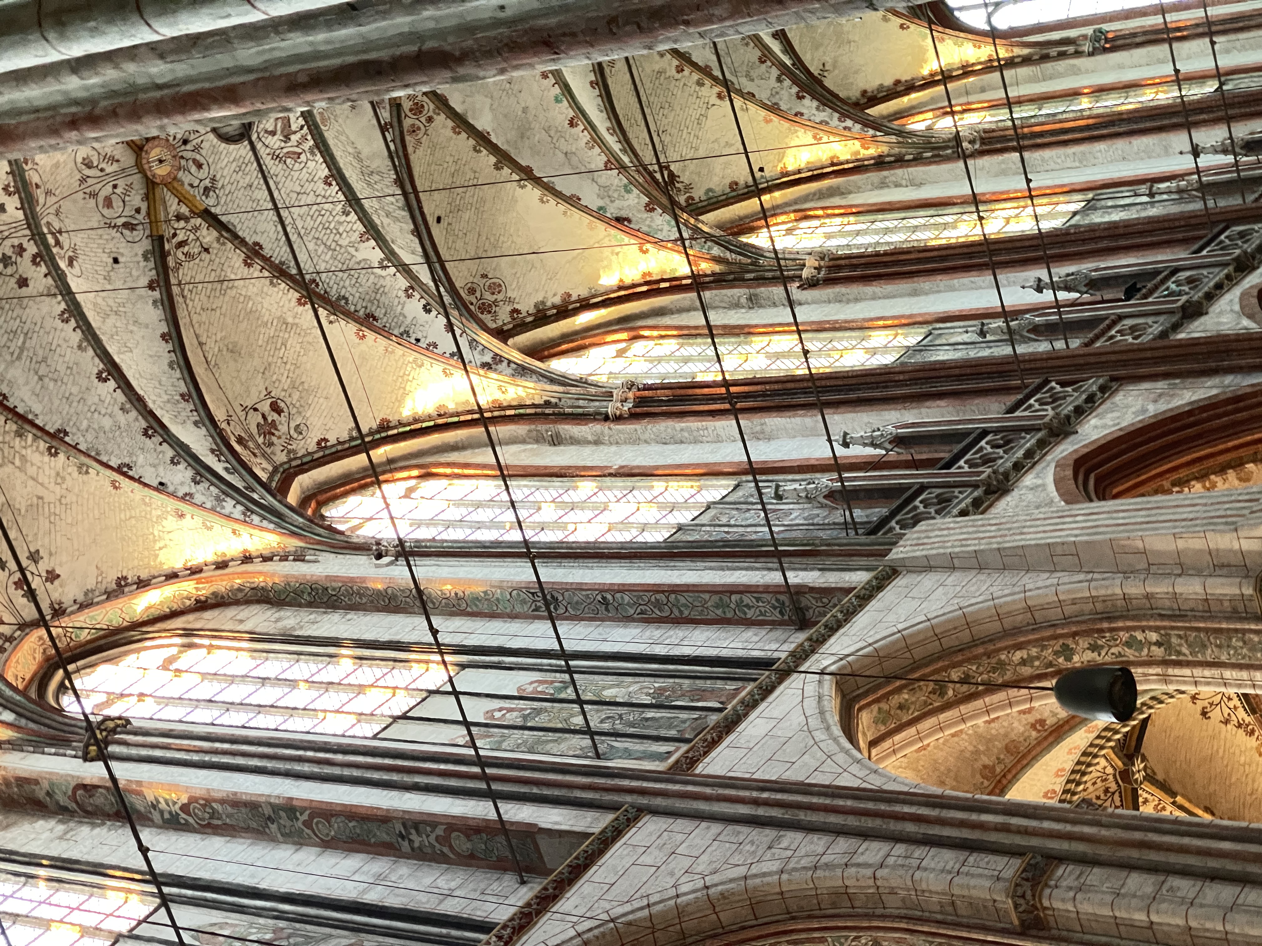 Ausstellung im Kirchenschiff