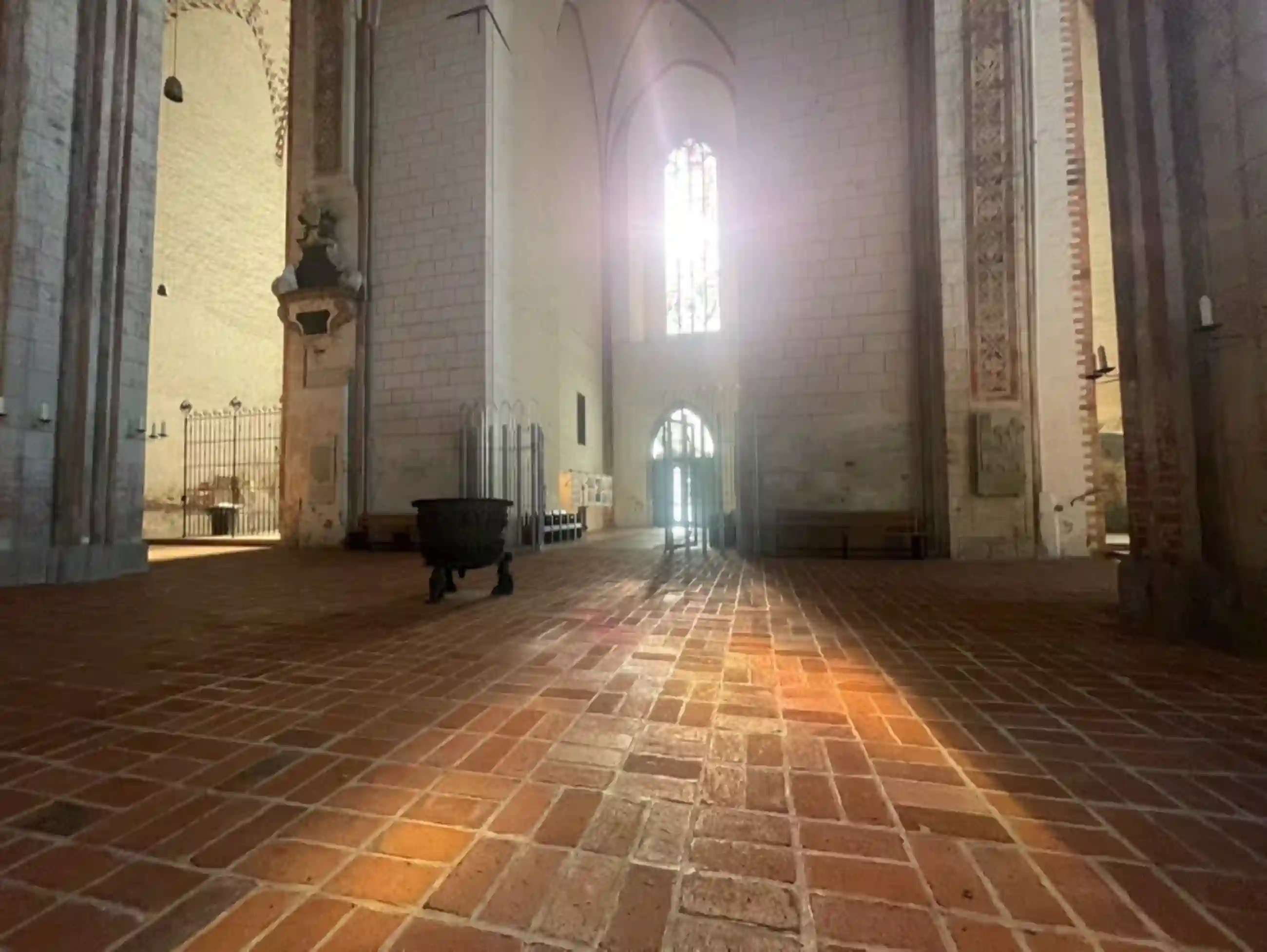 St. Marien Westwerk Sonnenschein